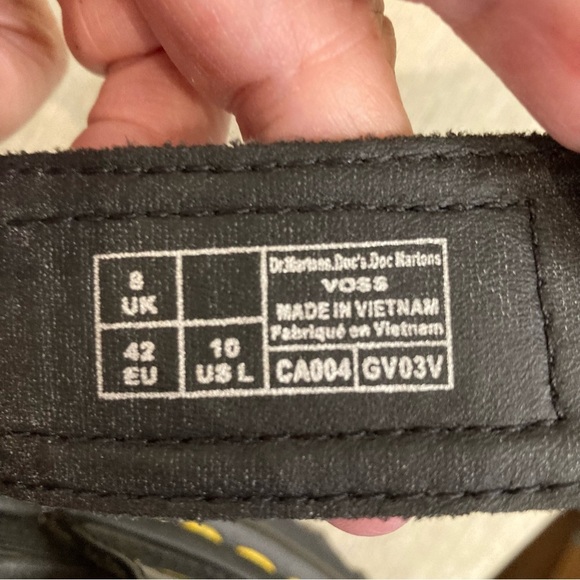 DR  MARTENS Sz 10 Voss Patent Leather Platform Buckle Closure Sandals - Picture 9 of 11